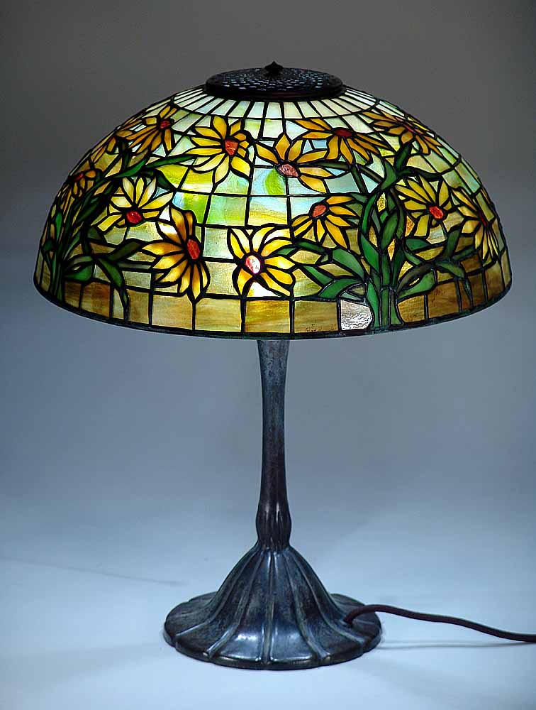 LEADED GLASS AND BRONZE TIFFANY LAMP