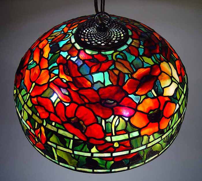 Leaded Glass & Bronze Tiffany lamp