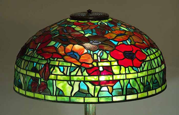 Leaded Glass & Bronze Tiffany lamp