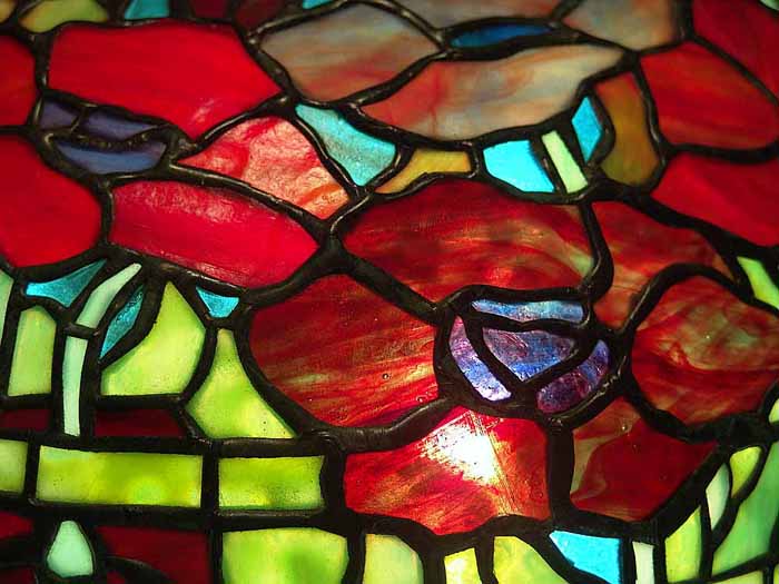 Leaded Glass & Bronze Tiffany lamp