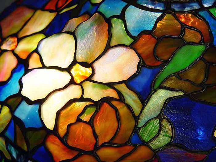 Leaded Glass Tiffany lamp