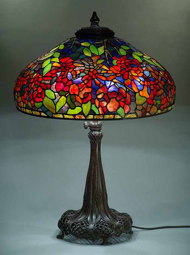 Leaded Glass & Bronze Tiffany lamp