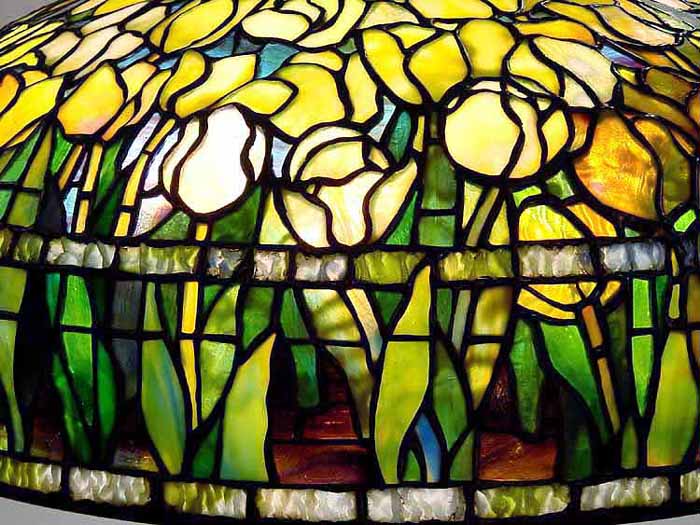 Leaded Glass Tiffany lamp