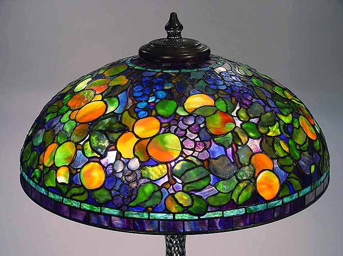 Leaded Glass & Bronze Tiffany lamp