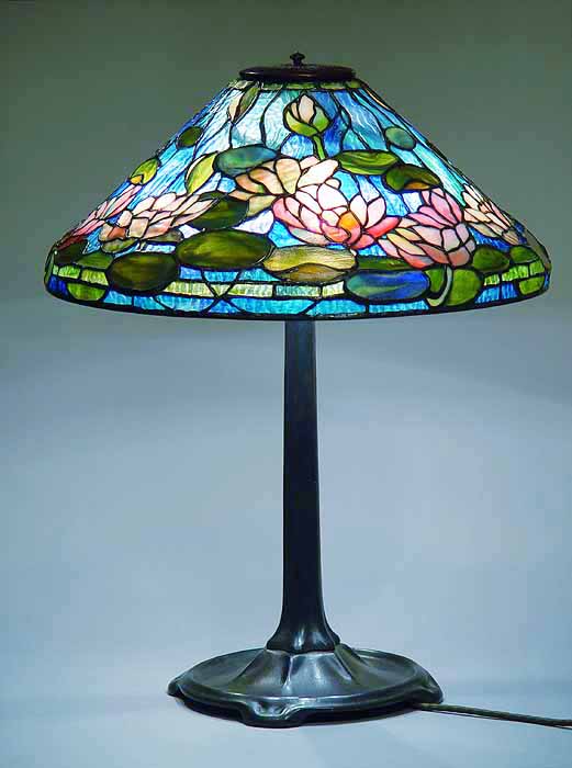 20" Water Lily Tiffany Lamp No.1490